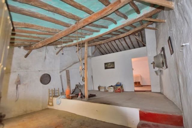 4 sypialnia Dom na sprzedaż w Cuevas del Becerro z garażem - 89 000 € (Ref: 9317056)