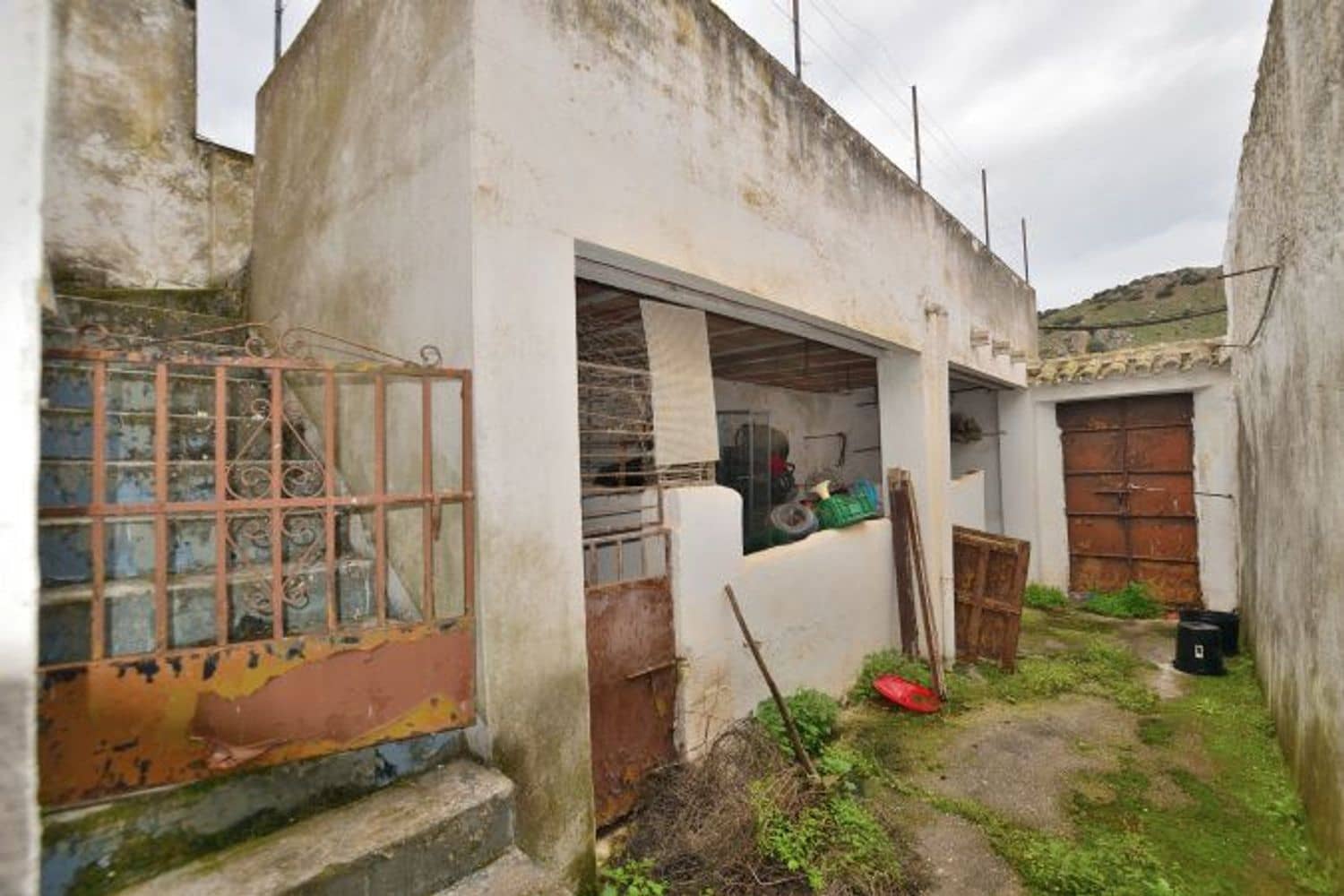 4 sypialnia Dom na sprzedaż w Cuevas del Becerro z garażem - 89 000 € (Ref: 9317056)