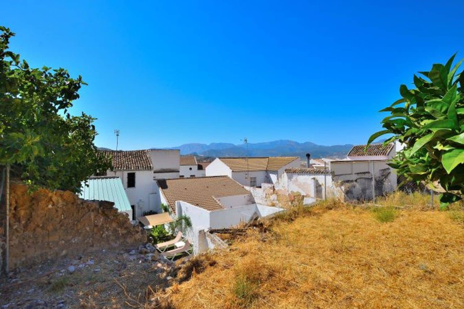 7 bedroom Townhouse for sale in Algodonales with garage - € 199,500 (Ref: 9317057)