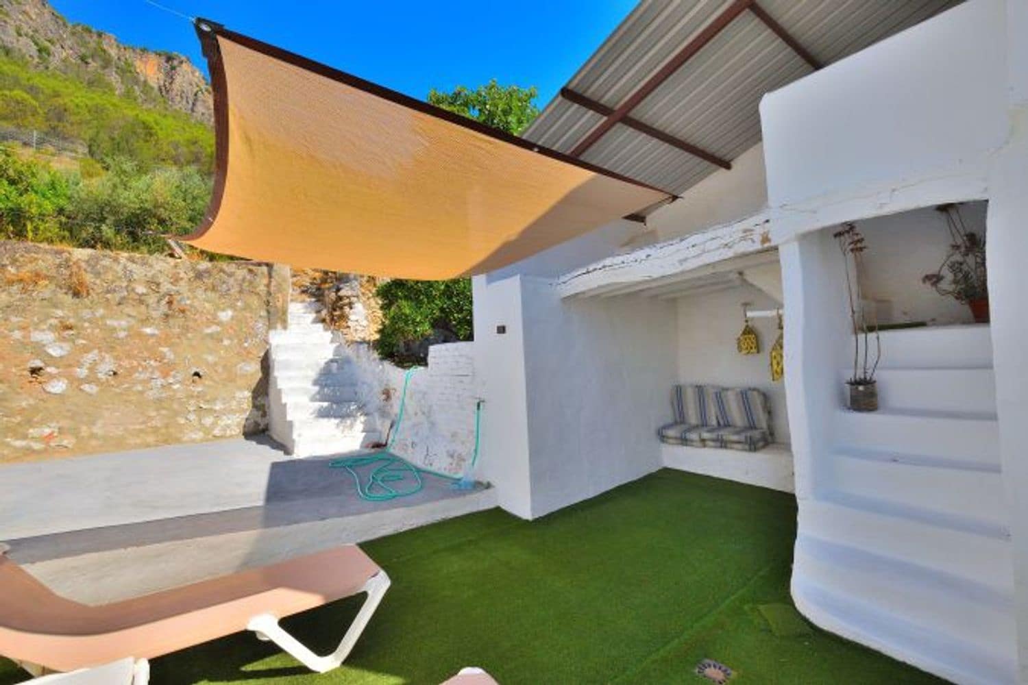 7 bedroom Townhouse for sale in Algodonales with garage - € 199,500 (Ref: 9317057)