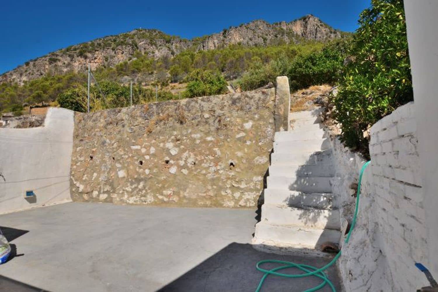 7 bedroom Townhouse for sale in Algodonales with garage - € 199,500 (Ref: 9317057)