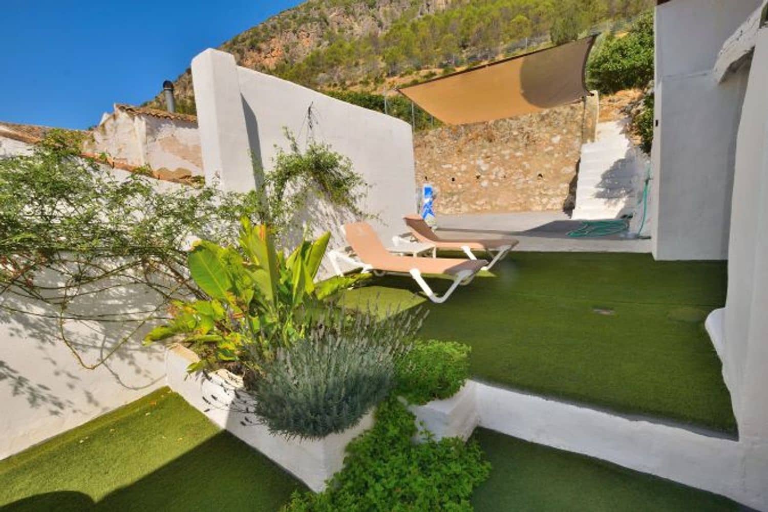 7 bedroom Townhouse for sale in Algodonales with garage - € 199,500 (Ref: 9317057)