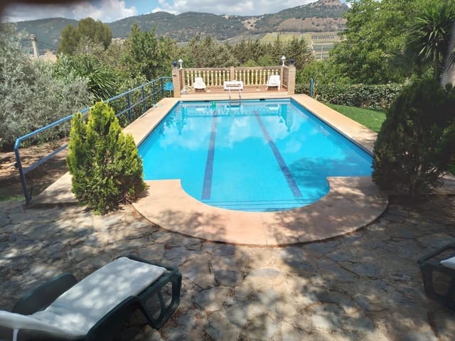 4 bedroom Finca/Country House for rent in Arriate with pool garage - € 1,500 (Ref: 9321460)