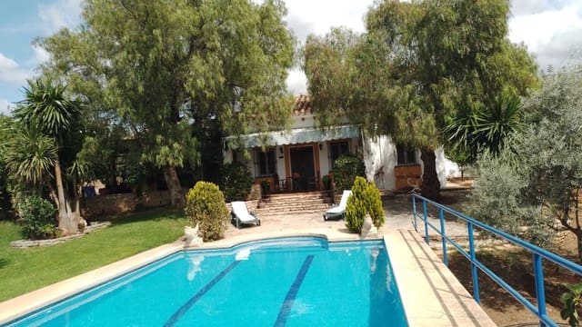 4 bedroom Finca/Country House for rent in Arriate with pool garage - € 1,500 (Ref: 9321460)