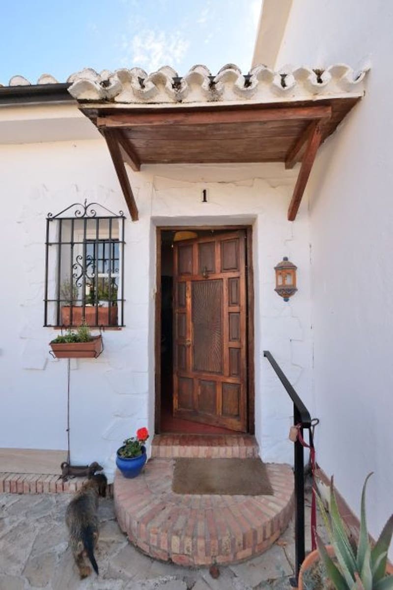 4 soverom Villa til salgs i Ronda med svømmebasseng garasje - € 695 000 (Ref: 9322458)