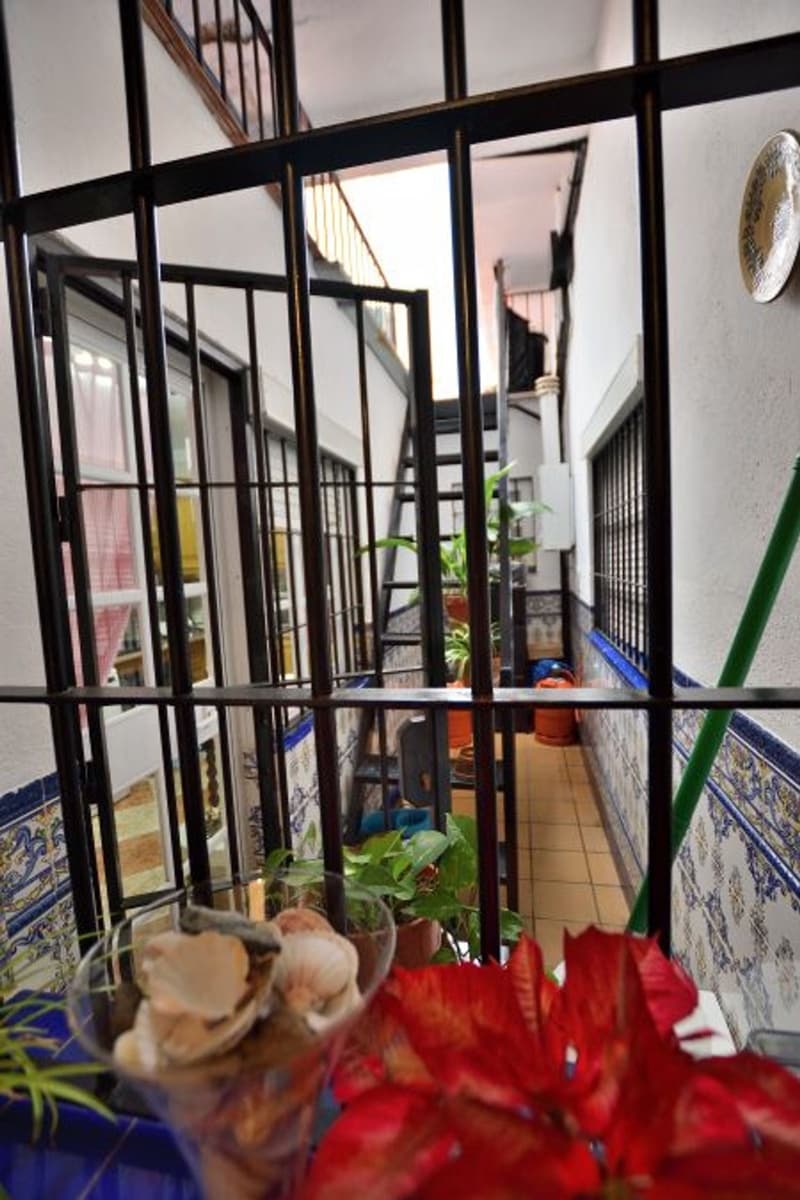 4 soveværelse Lejlighed til salg i Ronda med garage - € 200.000 (Ref: 9371389)