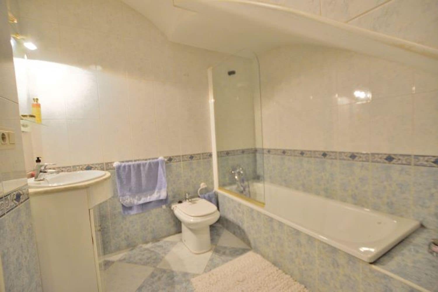 4 soveværelse Lejlighed til salg i Ronda med garage - € 200.000 (Ref: 9371389)