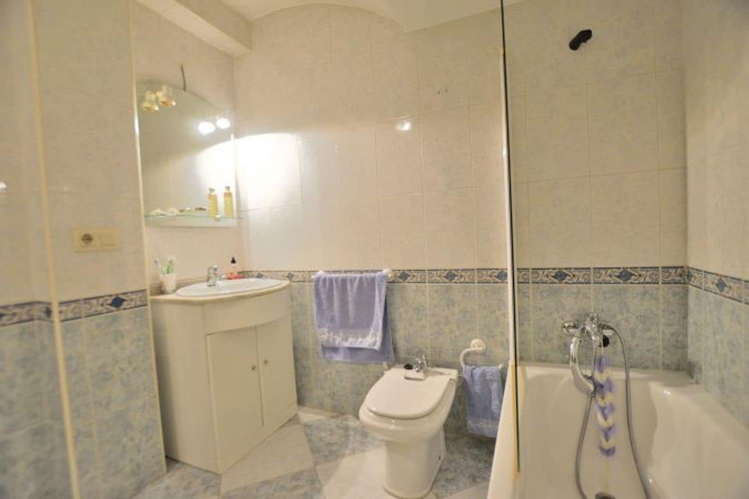 4 soveværelse Lejlighed til salg i Ronda med garage - € 200.000 (Ref: 9371389)