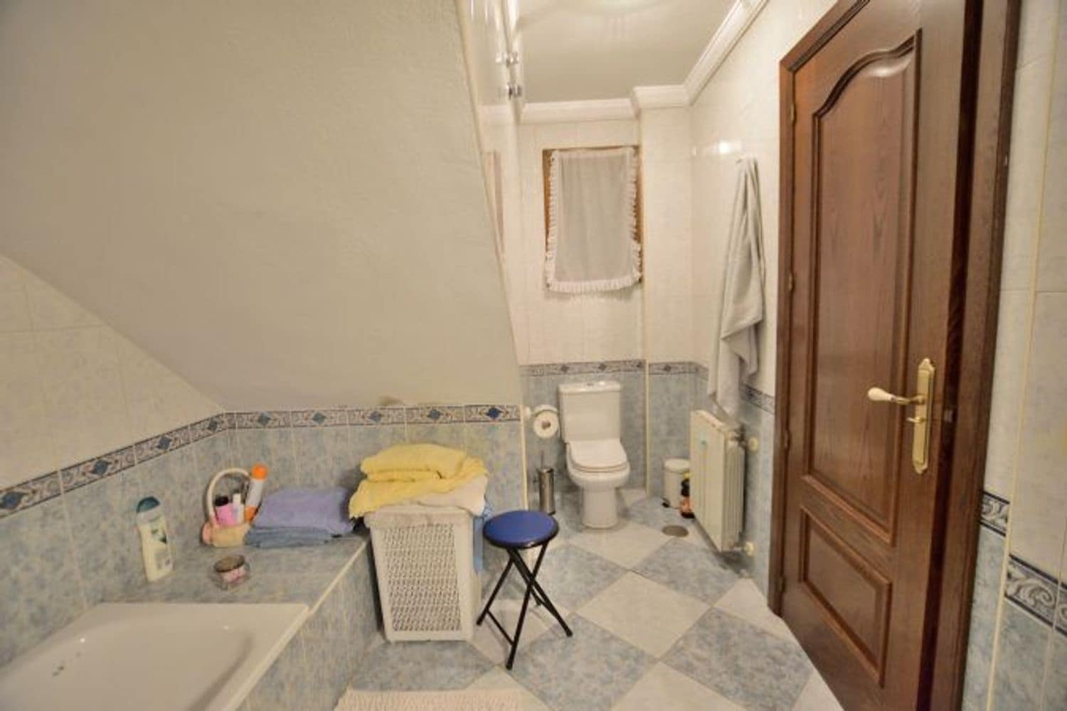 4 soveværelse Lejlighed til salg i Ronda med garage - € 200.000 (Ref: 9371389)