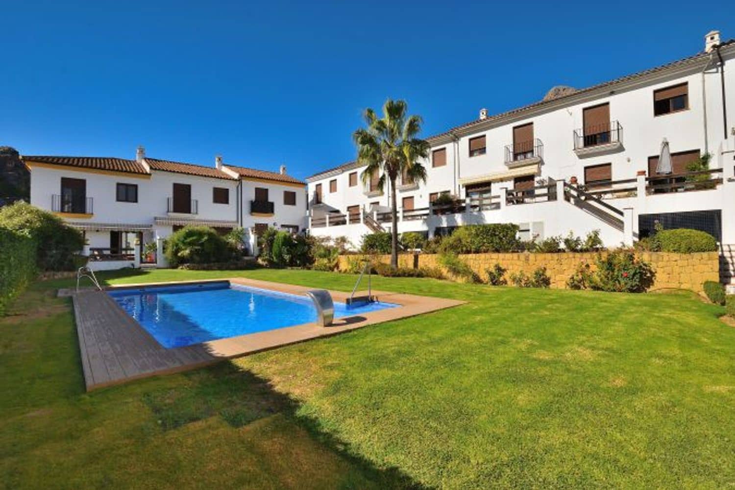 3 makuuhuone Omakotitalo myytävänä paikassa Montejaque mukana uima-altaan 
autotalli - 179 500 € (Ref: 9371390)