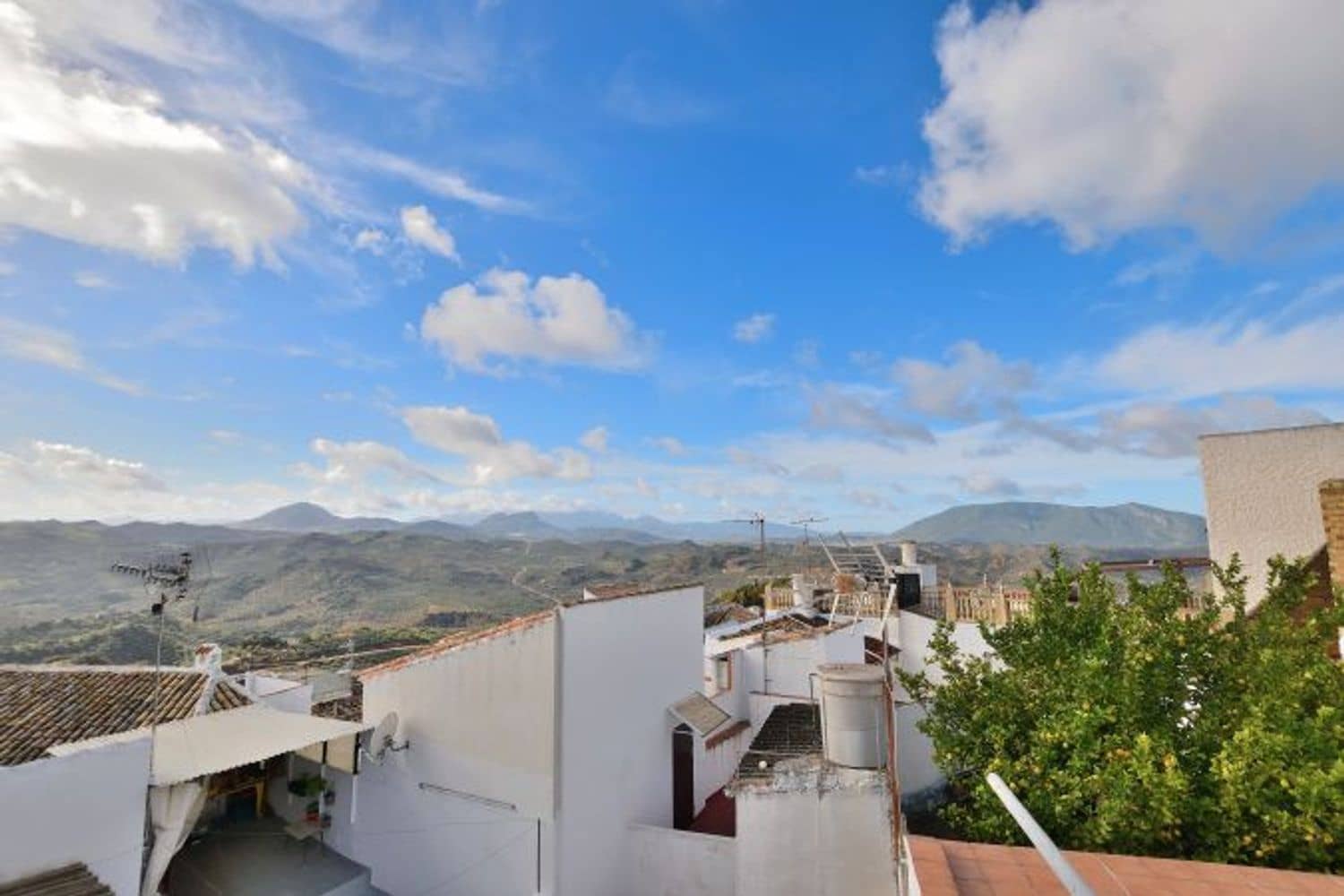 3 camera da letto Casa in vendita in Olvera con garage - 79.500 € (Rif: 9397985)