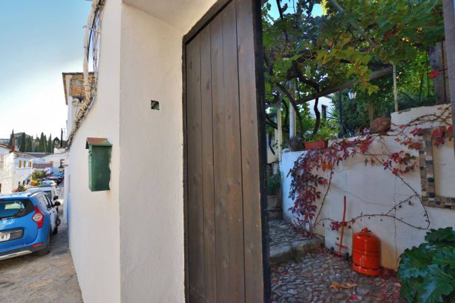 4 bedroom Townhouse for sale in Ronda with garage - € 400,000 (Ref: 9418902)