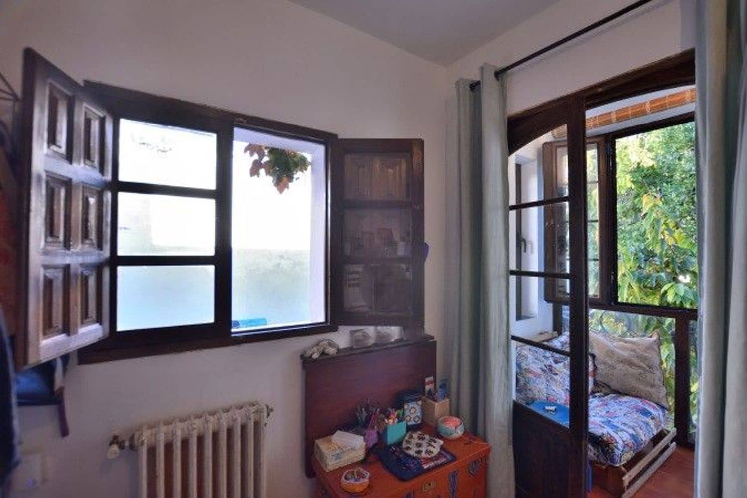 4 bedroom Townhouse for sale in Ronda with garage - € 400,000 (Ref: 9418902)