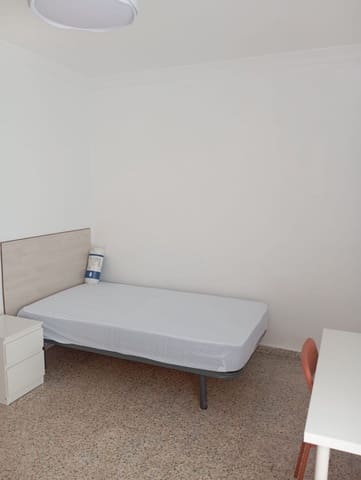 Mieszkanie do wynajęcia w Ronda - 315 € (Ref: 9426691)
