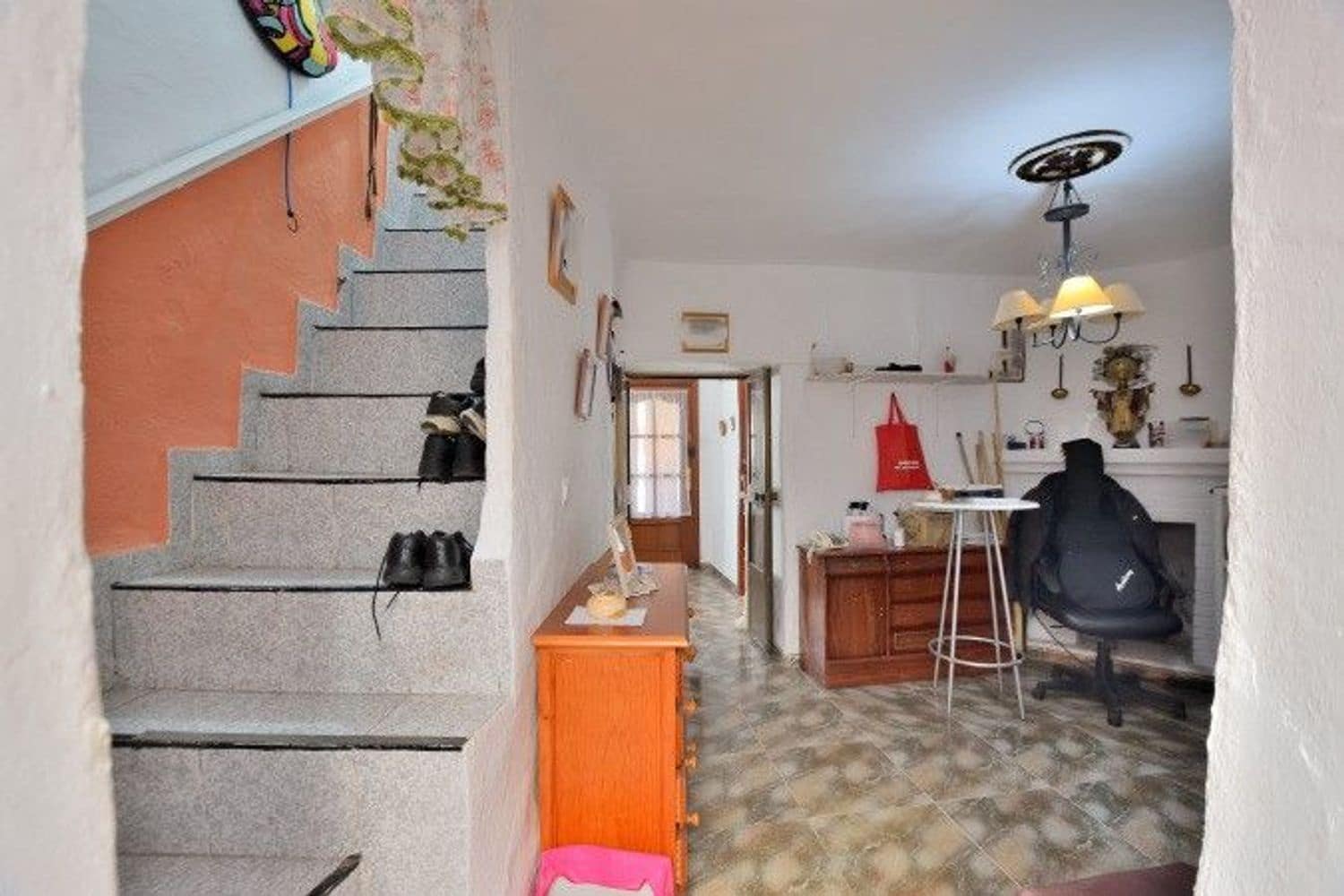 4 bedroom Townhouse for sale in Ronda with garage - € 145,000 (Ref: 9436654)