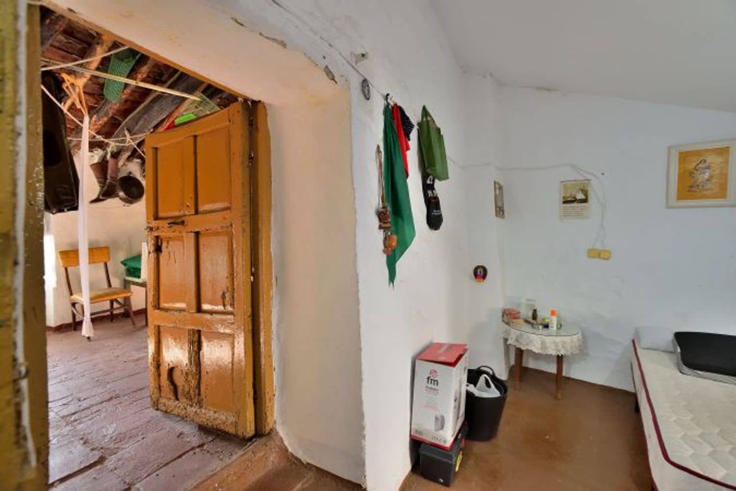 4 bedroom Townhouse for sale in Ronda with garage - € 145,000 (Ref: 9436654)