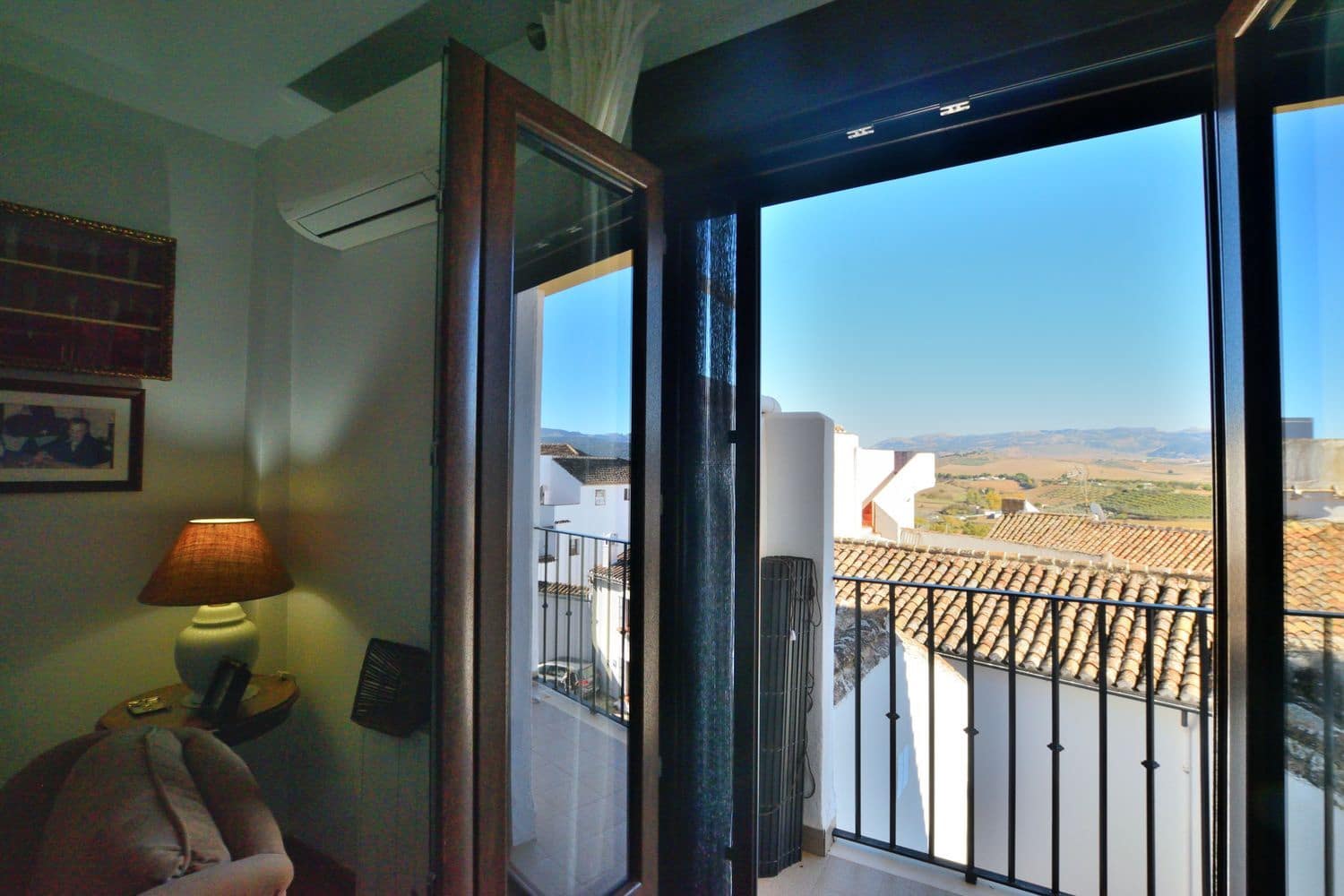 2 bedroom Apartment for sale in Ronda with garage - € 225,000 (Ref: 9436655)