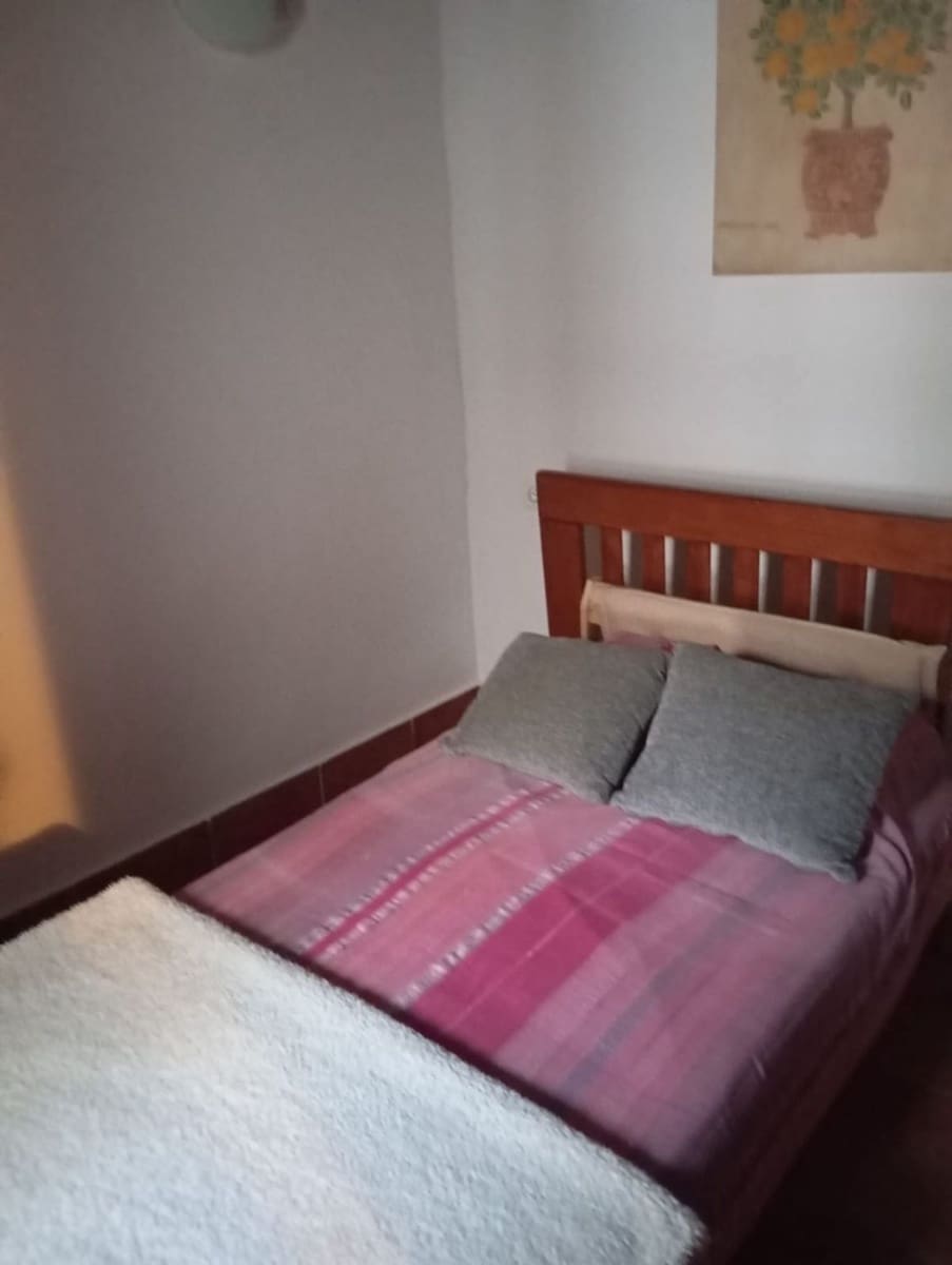 3 bedroom Finca/Country House for rent in Parauta with garage - € 500 (Ref: 9436656)