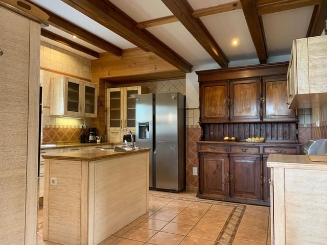 4 makuuhuone Maalaistalo vuokrattavana paikassa Setenil de las Bodegas mukana uima-altaan 
autotalli - 2 000 € (Ref: 9508514)