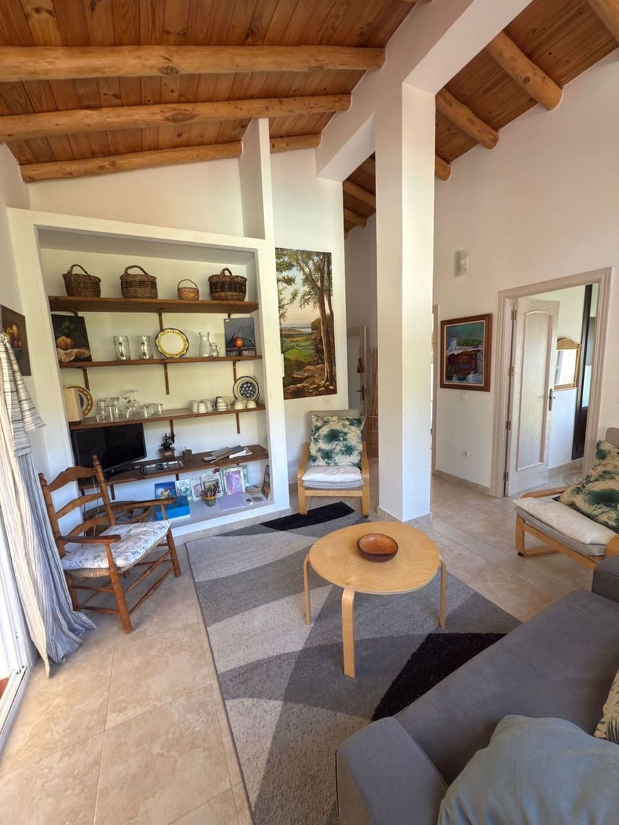 3 bedroom Finca/Country House for rent in Genalguacil with garage - € 2,000 (Ref: 9518077)