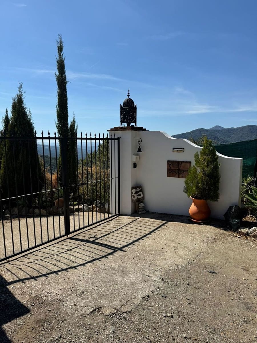 3 bedroom Finca/Country House for rent in Genalguacil with garage - € 2,000 (Ref: 9518077)