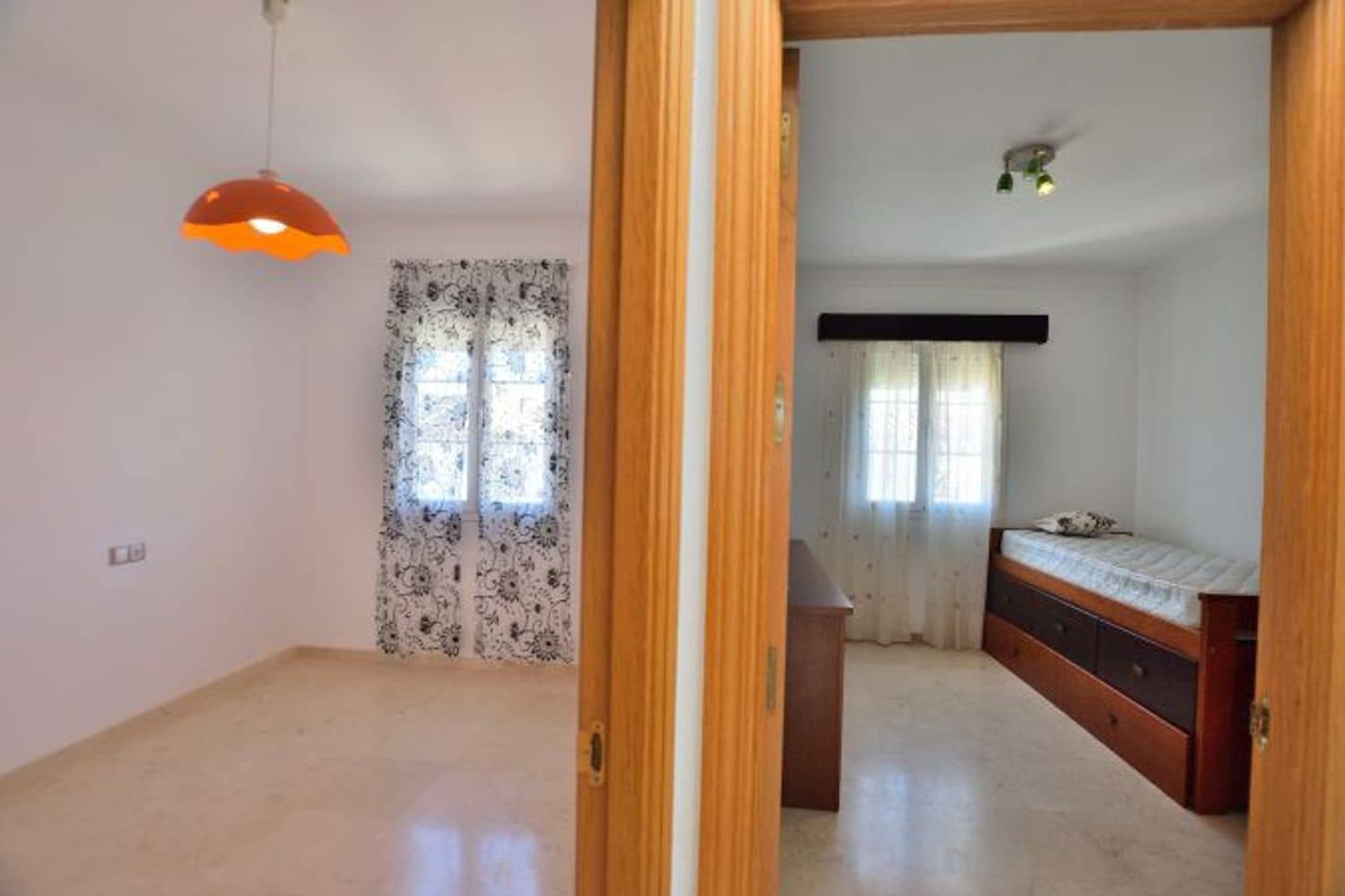 3 bedroom Townhouse for sale in Ronda with garage - € 235,000 (Ref: 9523920)