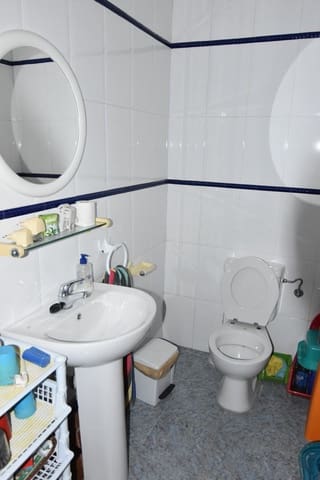 Kaupallinen myytävänä paikassa Ronda - 89 900 € (Ref: 9604482)