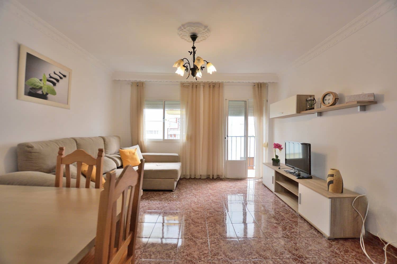 Apartamento de 3 habitaciones en Ronda en venta con garaje - 129.000 € (Ref: 9618898)