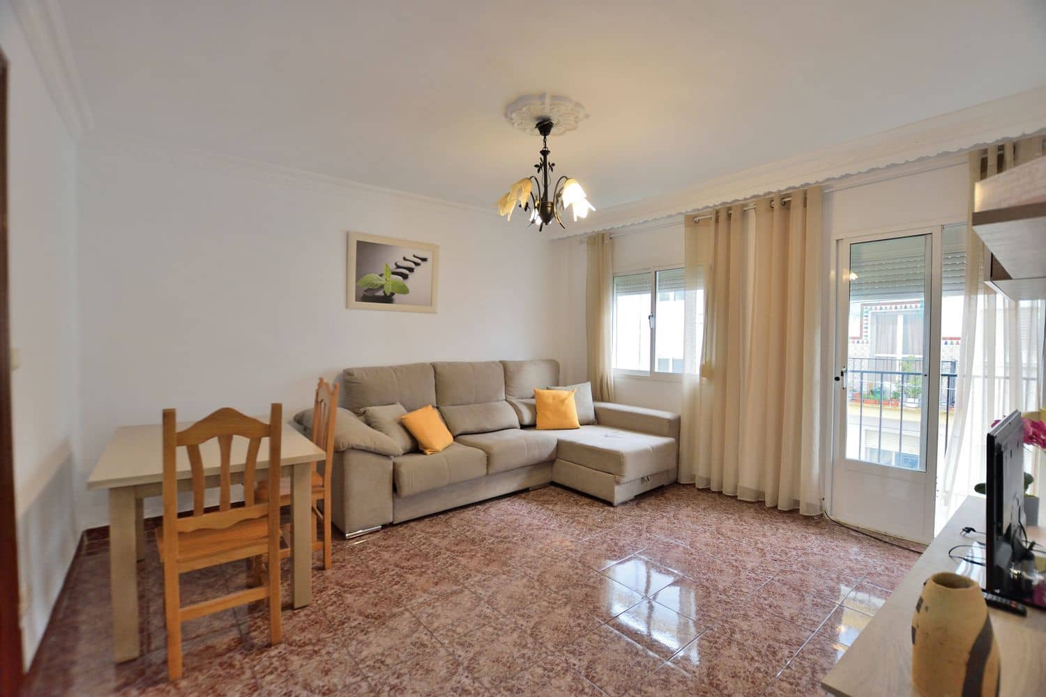 Apartamento de 3 habitaciones en Ronda en venta con garaje - 129.000 € (Ref: 9618898)