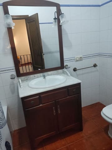 3 slaapkamer Finca/Landhuis te huur in Ronda met garage - € 690 (Ref: 9618899)