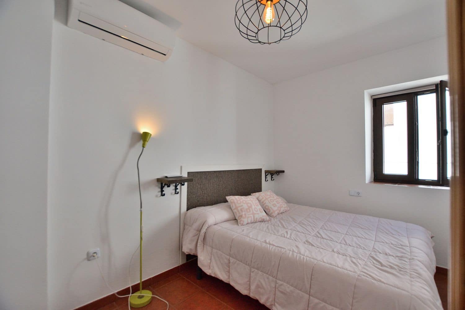 3 makuuhuone Omakotitalo myytävänä paikassa Ronda mukana 
autotalli - 169 000 € (Ref: 9632868)