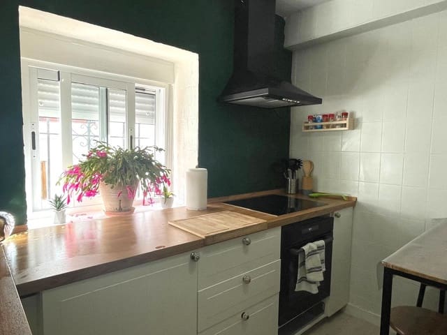 3 makuuhuone Omakotitalo myytävänä paikassa Ronda mukana 
autotalli - 240 000 € (Ref: 9651050)