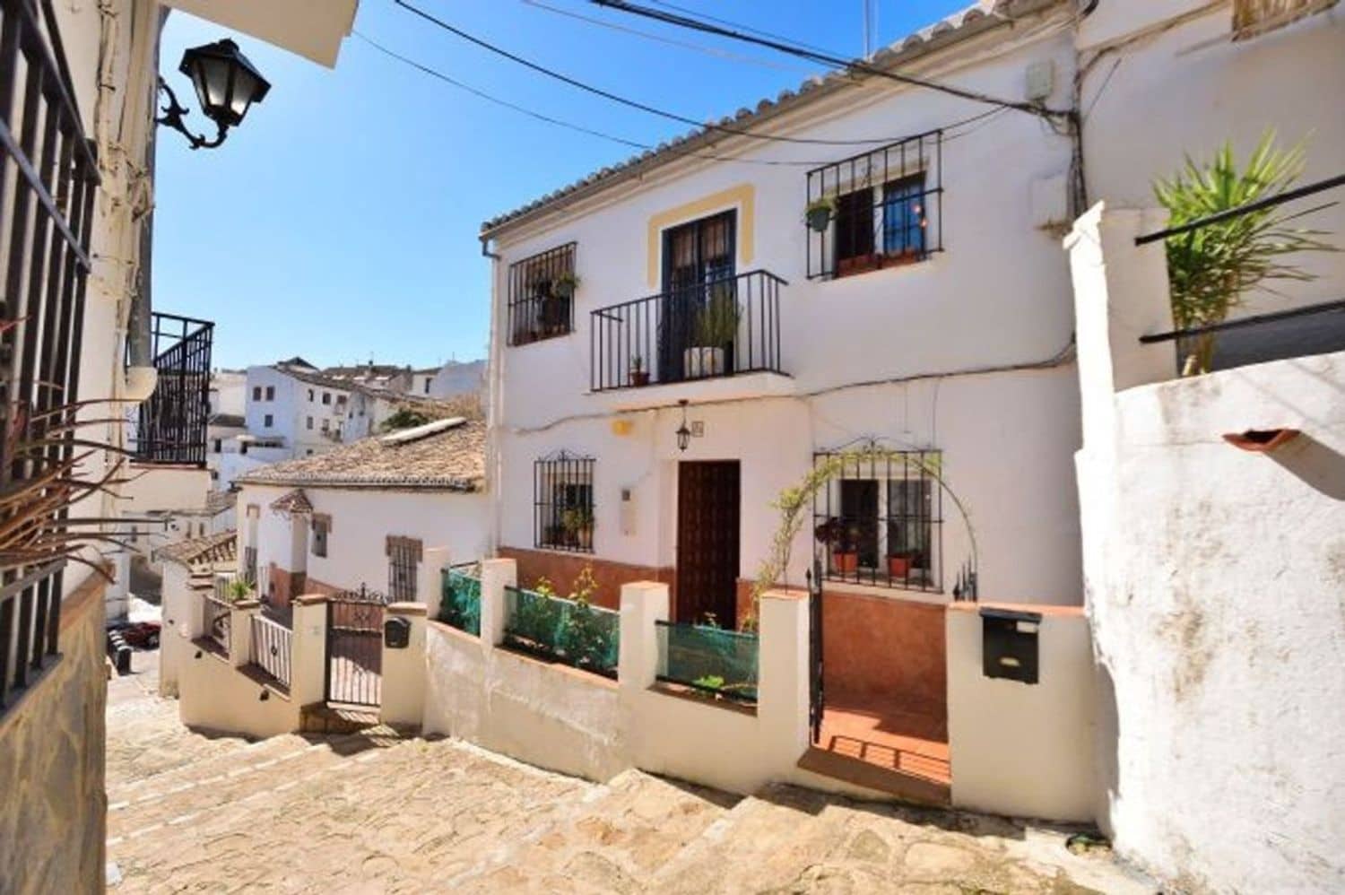 3 bedroom Townhouse for sale in Ronda with garage - € 219,000 (Ref: 9651050)