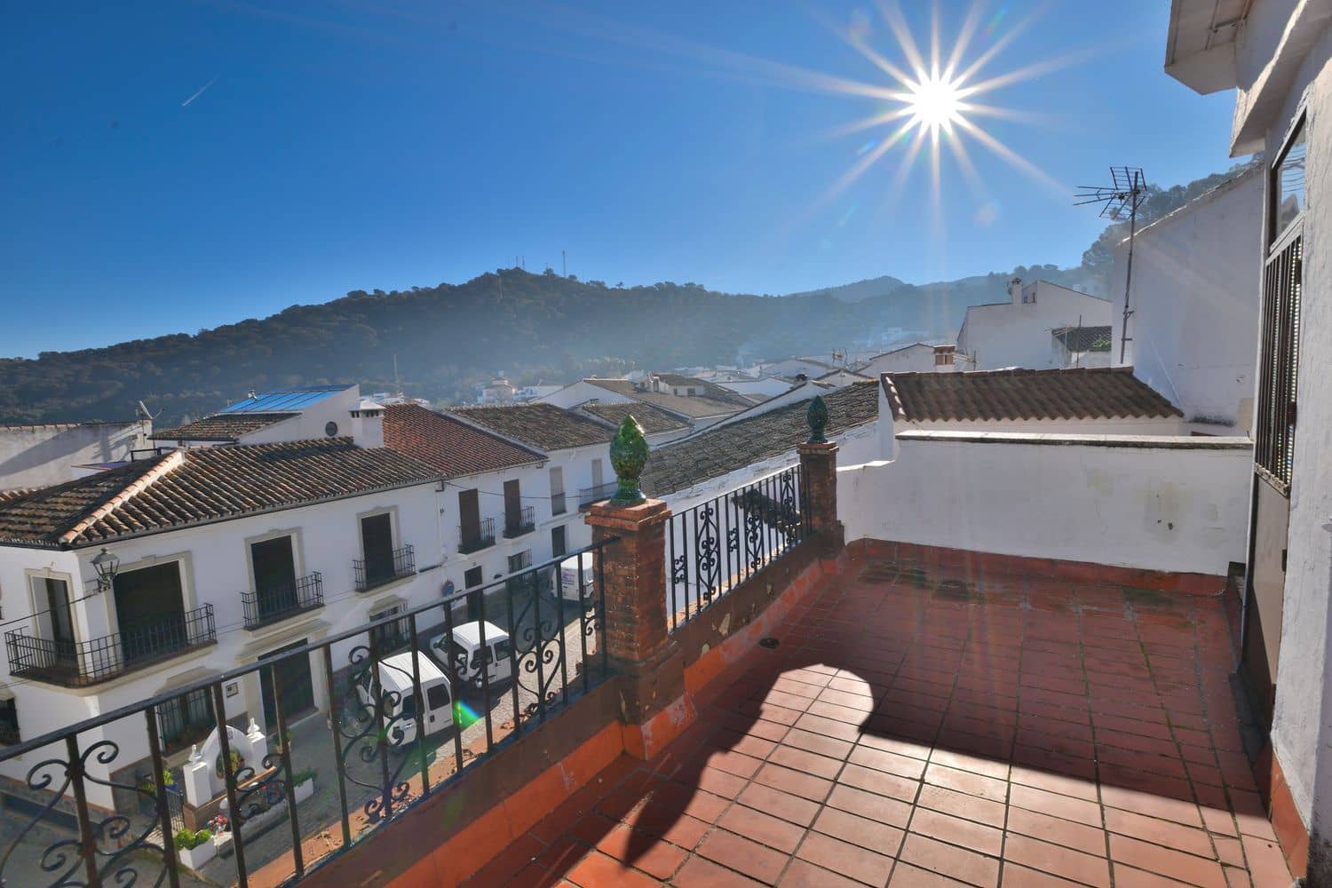 4 bedroom Townhouse for sale in El Gastor with garage - € 260,000 (Ref: 9654523)