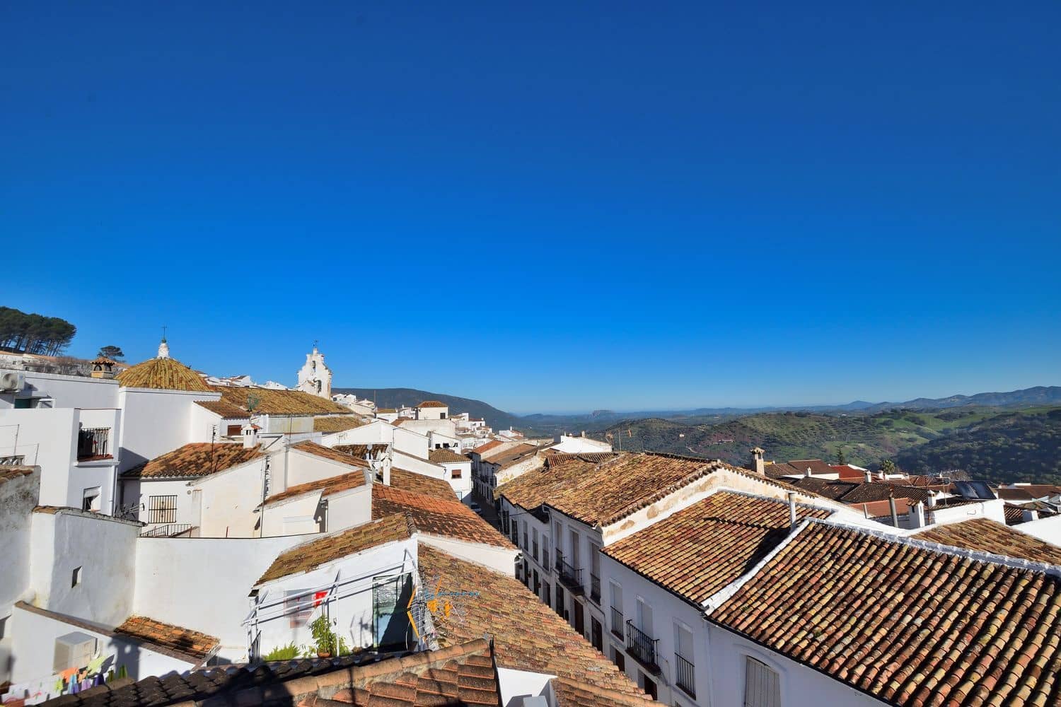 4 bedroom Townhouse for sale in El Gastor with garage - € 260,000 (Ref: 9654523)