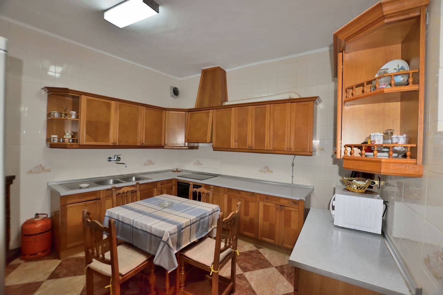 4 bedroom Townhouse for sale in El Gastor with garage - € 260,000 (Ref: 9654523)