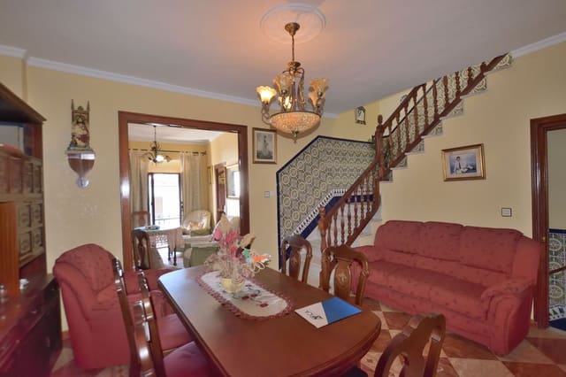 4 bedroom Townhouse for sale in El Gastor with garage - € 260,000 (Ref: 9654523)