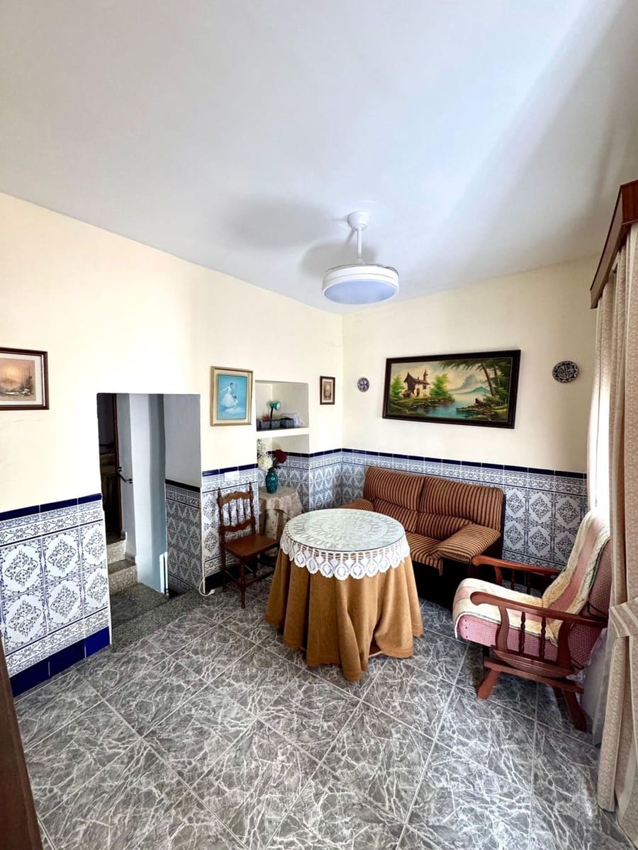 3 sypialnia Dom na sprzedaż w Olvera z garażem - 52 000 € (Ref: 9654524)