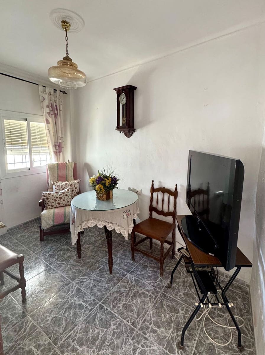 3 sypialnia Dom na sprzedaż w Olvera z garażem - 52 000 € (Ref: 9654524)