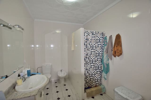 4 bedroom Townhouse for sale in El Gastor with garage - € 335,000 (Ref: 9654526)