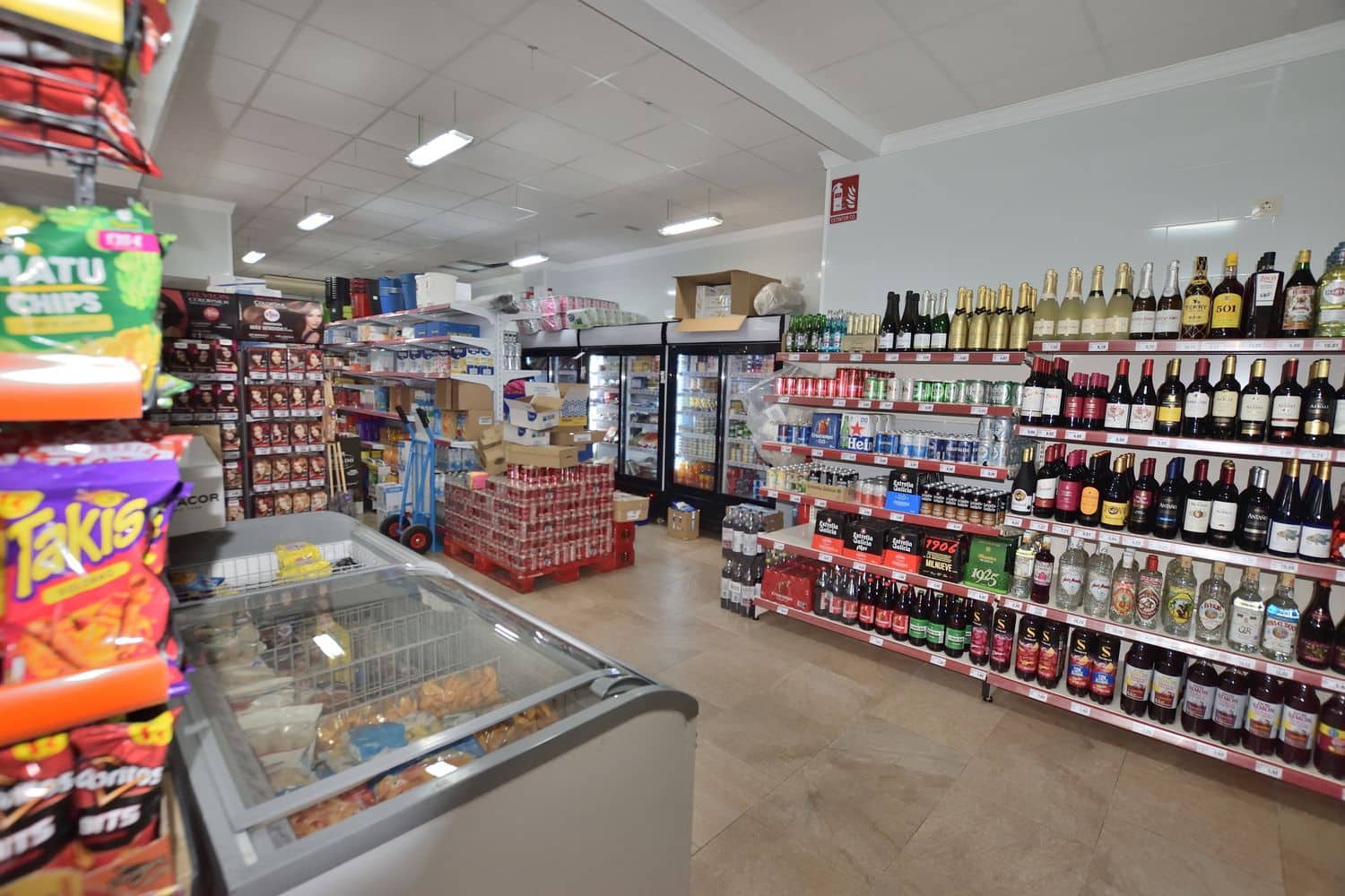 4 bedroom Townhouse for sale in El Gastor with garage - € 335,000 (Ref: 9654526)