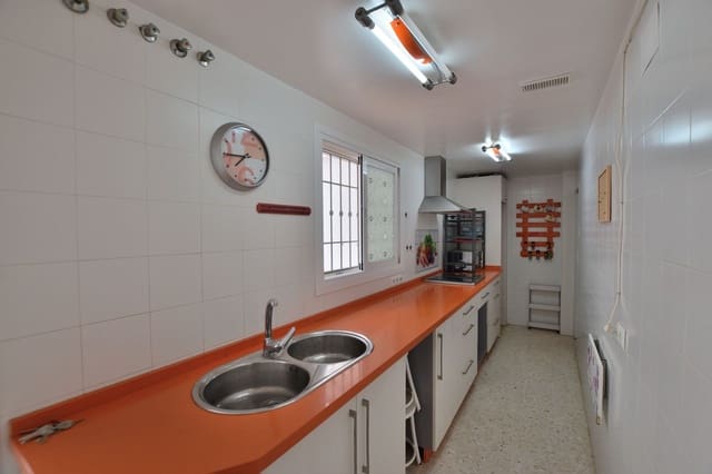2 chambre Maison de Ville à vendre à Cuevas del Becerro avec garage - 87 000 € (Ref: 9658160)