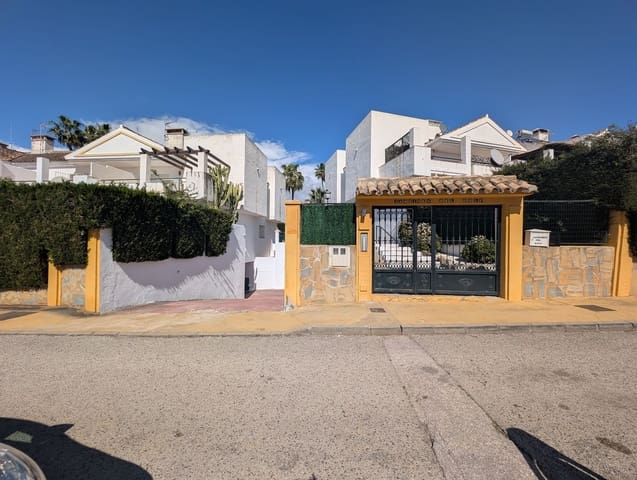 Garage for sale in Parque Central, Estepona - € 16,000 (Ref: 9694661)