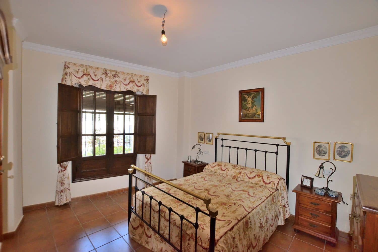 5 soverom Villa til salgs i Montejaque med garasje - € 399 000 (Ref: 9779971)