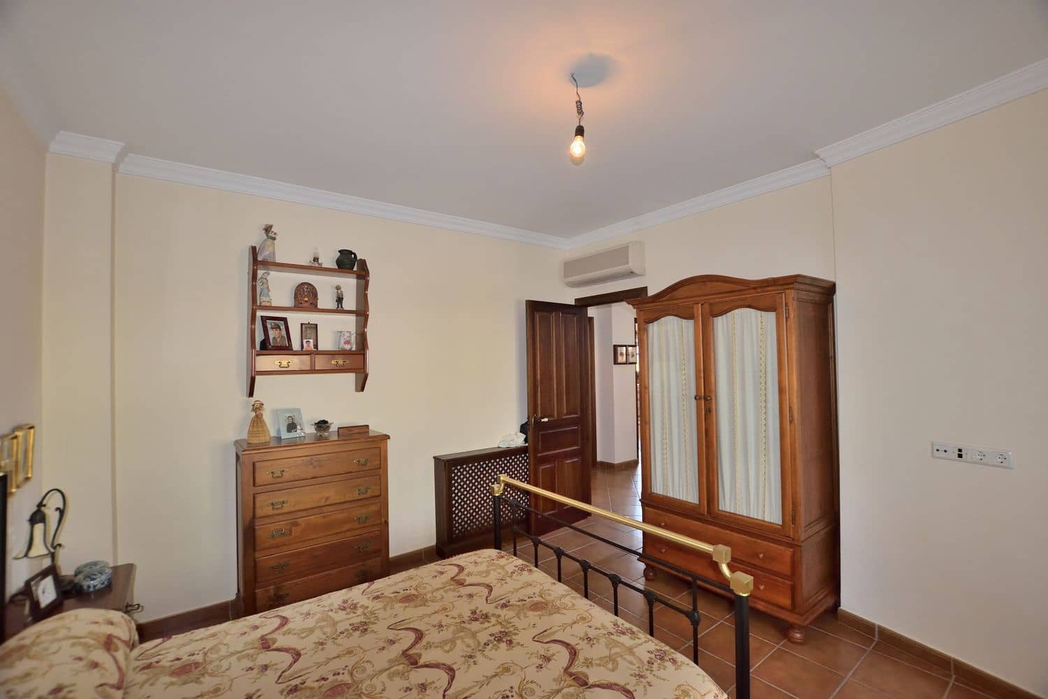 5 soverom Villa til salgs i Montejaque med garasje - € 399 000 (Ref: 9779971)