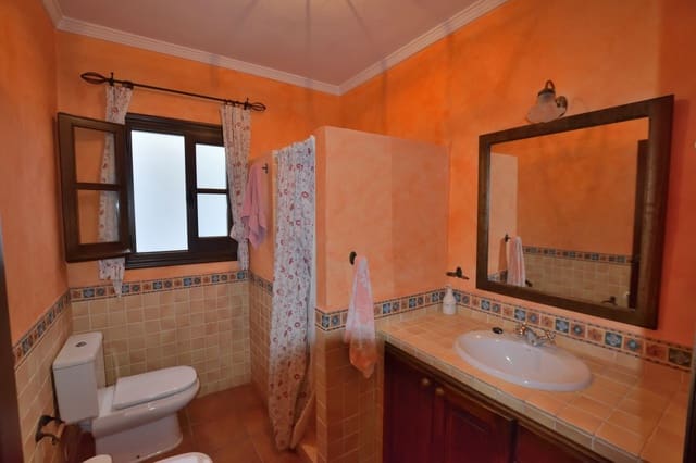 5 soverom Villa til salgs i Montejaque med garasje - € 399 000 (Ref: 9779971)