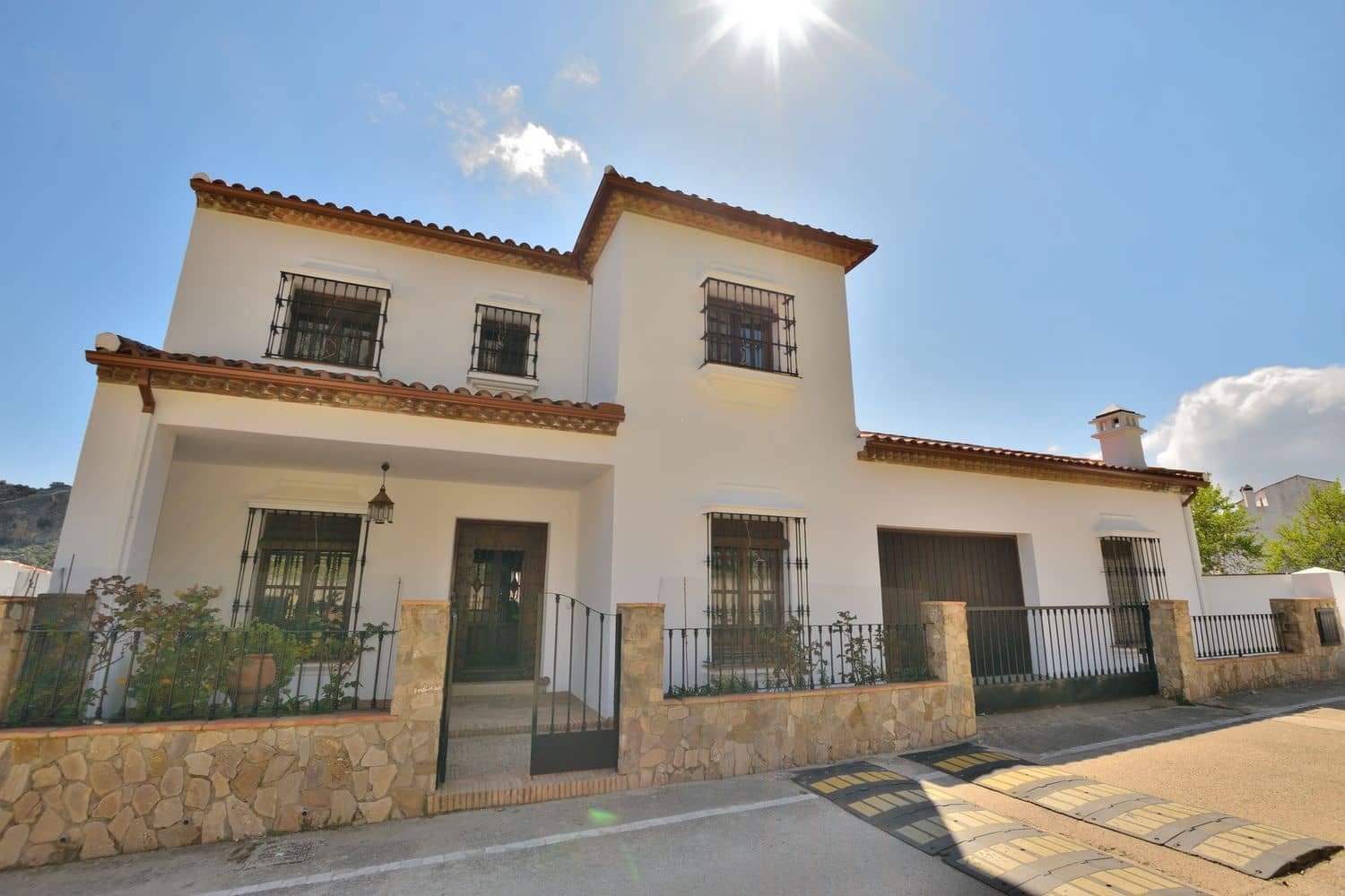 5 soverom Villa til salgs i Montejaque med garasje - € 399 000 (Ref: 9779971)