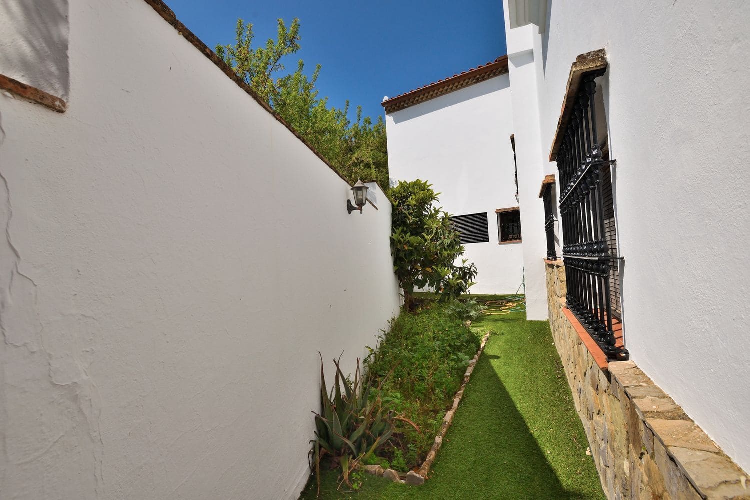 5 soverom Villa til salgs i Montejaque med garasje - € 399 000 (Ref: 9779971)