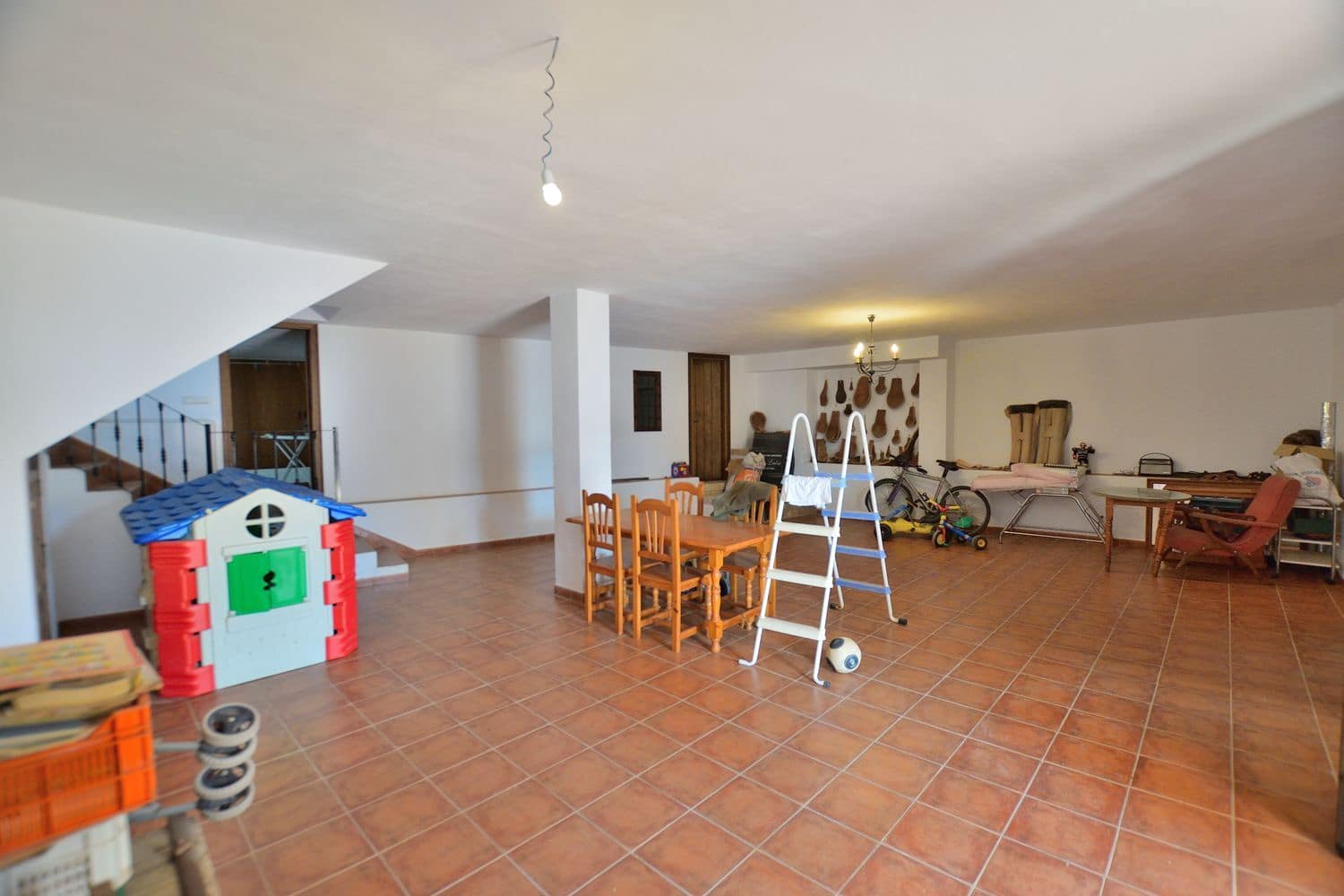 5 soverom Villa til salgs i Montejaque med garasje - € 399 000 (Ref: 9779971)