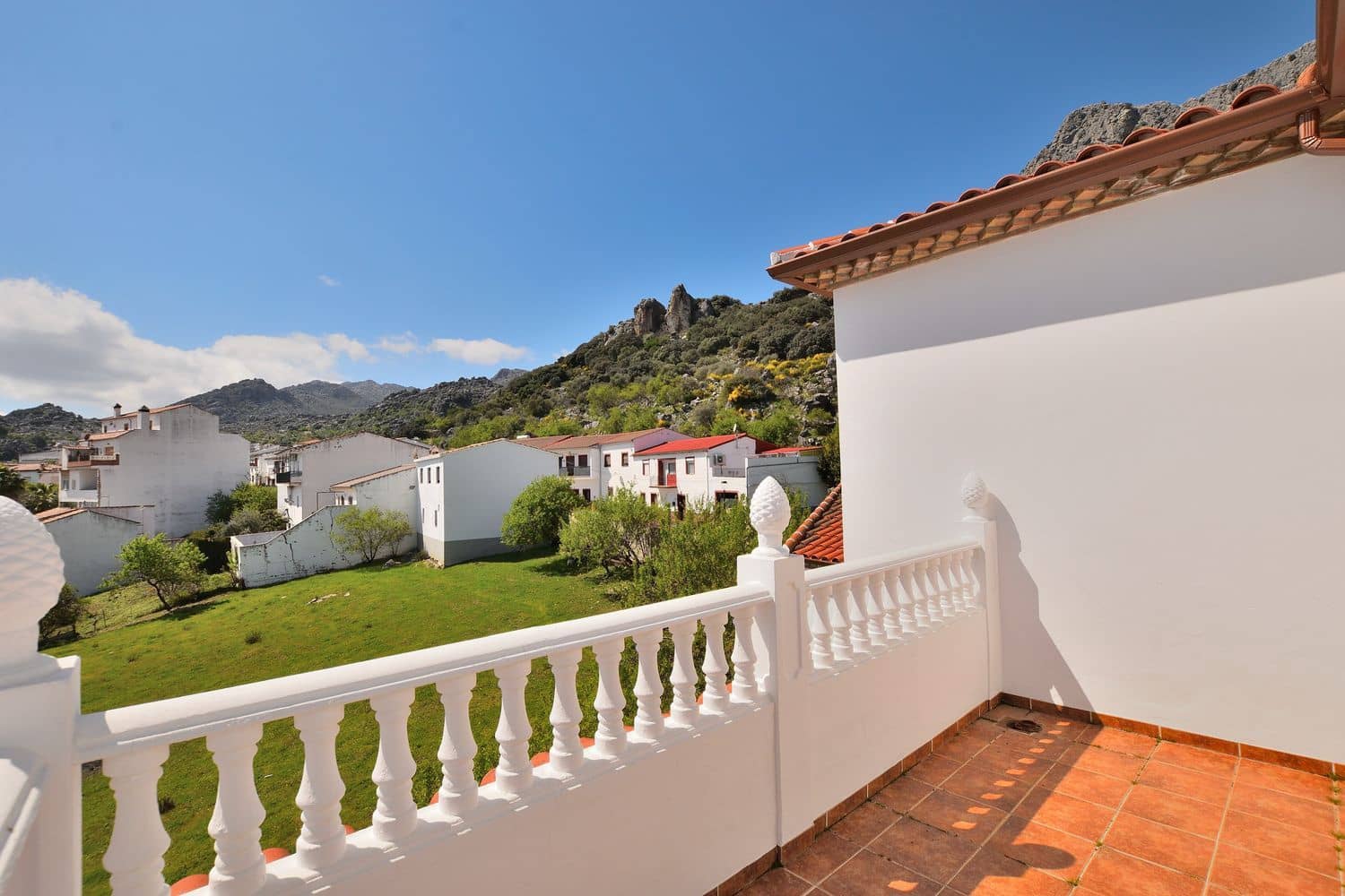 5 soverom Villa til salgs i Montejaque med garasje - € 399 000 (Ref: 9779971)